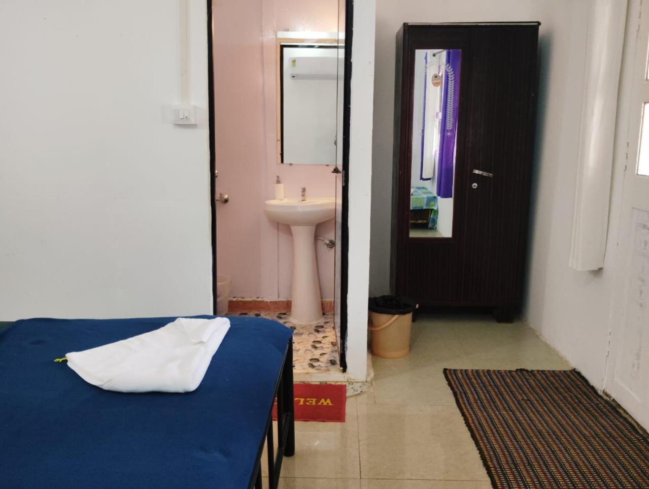 Baywatch Beach Resort Patnem Canacona Habitación foto